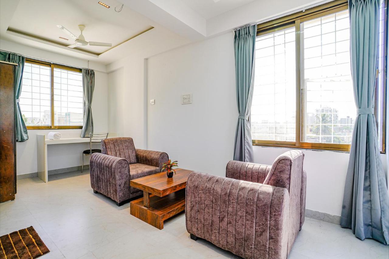 Fabhotel Crystal Inn - Nr Suvarndeep Chowk Pimpri-Chinchwad Bagian luar foto